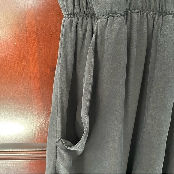 Aritzia Babaton Corbett 100% silk romper slate grey size small - Picture 13 of 16